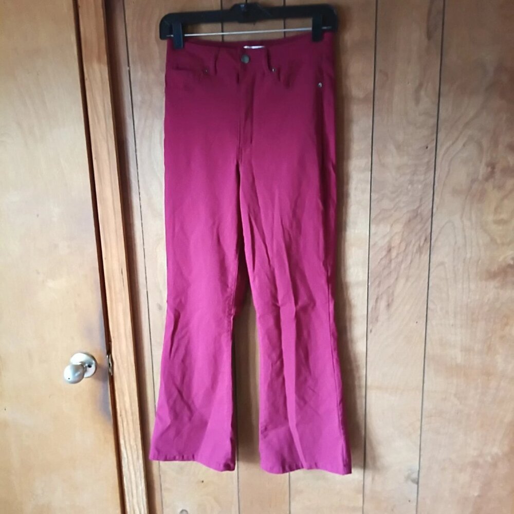 Discount Divas Women’s Red Stretch Straight Leg Pants Size Small New